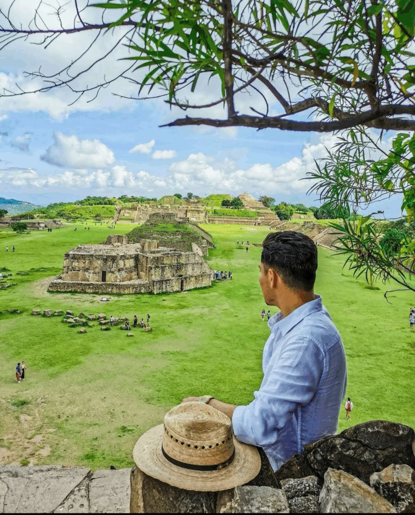 TOUR A MONTE ALBAN Y SU CAMINO ZAPOTECO